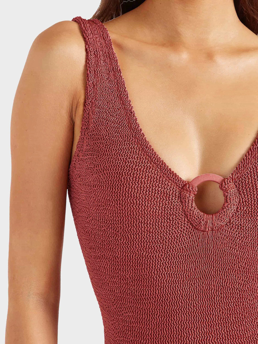 Hunza G - Coverage Celine Swim With Tonal Hoops - Metallic Rosewood