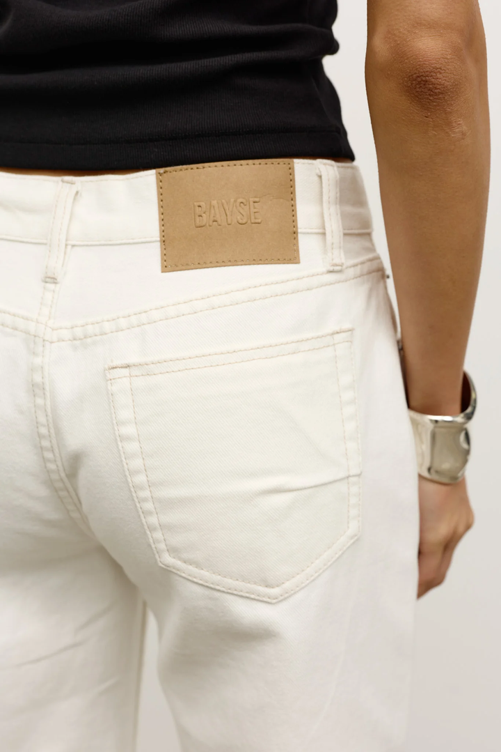 Bayse Avery Jean Geisha White